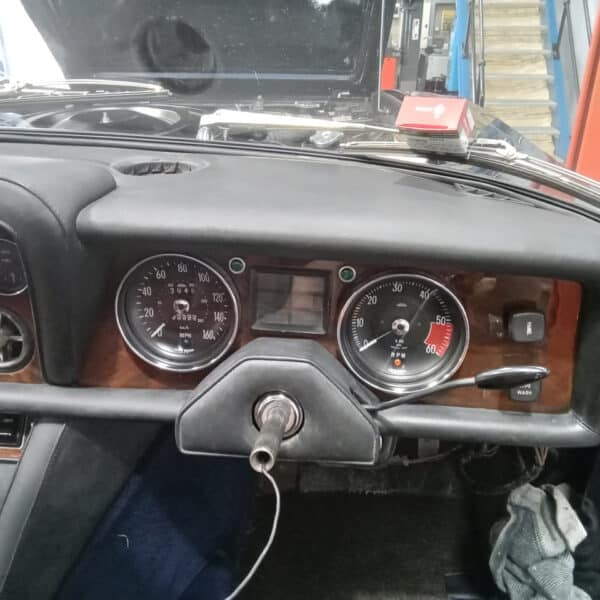 19062025 1976 Jensen Interceptor dash out 8
