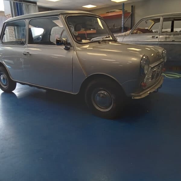 19062025 1977 Leyland Mini 1000 paint done 13