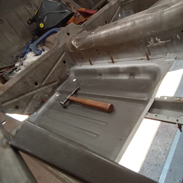 19062025 1978 Mercedes 350SL rust and rot repairs 3
