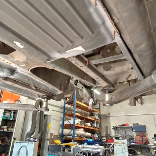 19062025 1978 Mercedes 350SL rust and rot repairs 4