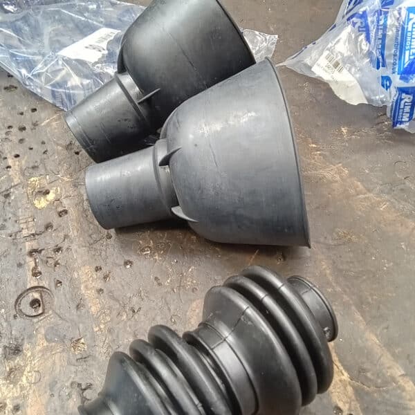 1972 Triumph Stag Driveshaft Gaiters 08