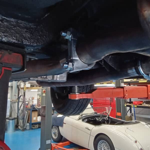 1972 Triumph Stag Exhaust 03
