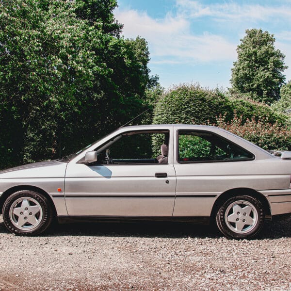 1993 Ford Escort XR3I - Image 29