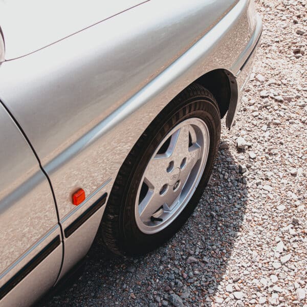 1993 Ford Escort XR3I - Image 32