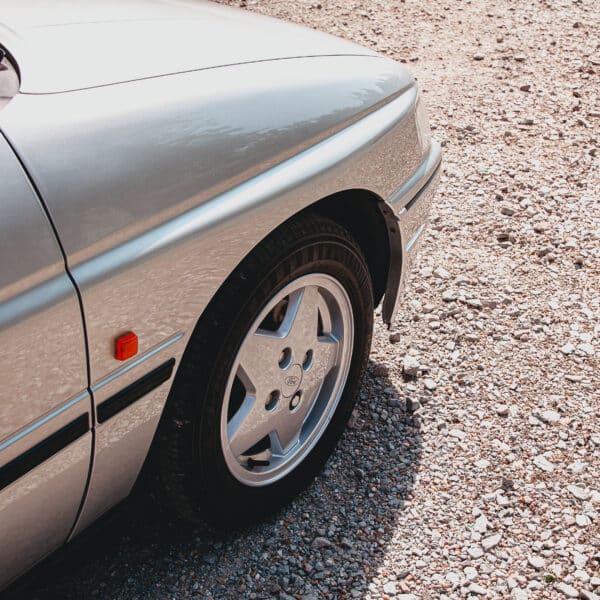 1993 Ford Escort XR3I - Image 33