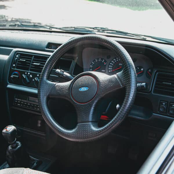 1993 Ford Escort XR3I - Image 35