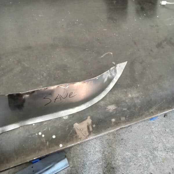 23062025 1978 Mercedes 350SL welding work 1