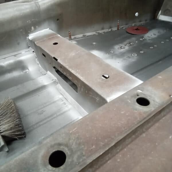 23062025 1978 Mercedes 350SL welding work 3