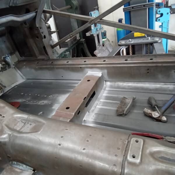 23062025 1978 Mercedes 350SL welding work 5