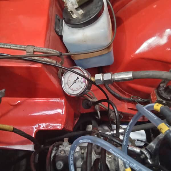 24062025 1971 Triumph TR6 tappets and fuel pressure 5