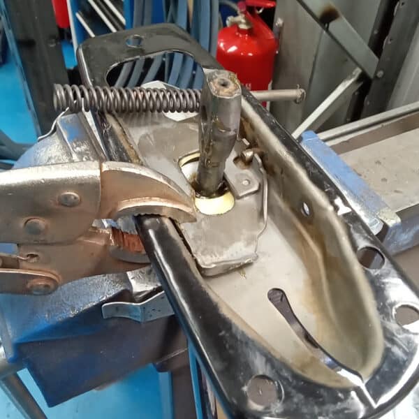 24062025 1973 Porsche 914 bushes 19