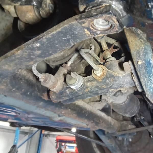 24062025 1973 Porsche 914 bushes 35