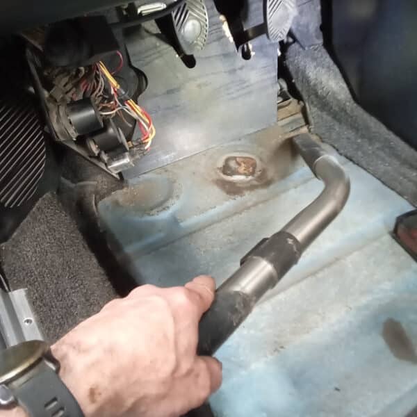 24062025 1973 Porsche 914 bushes 36