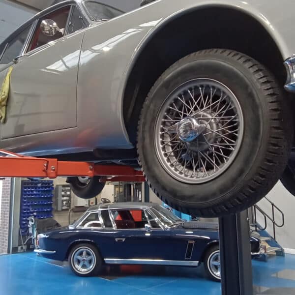 240625 1963 Jaguar MkII Wheels and Tyres 02