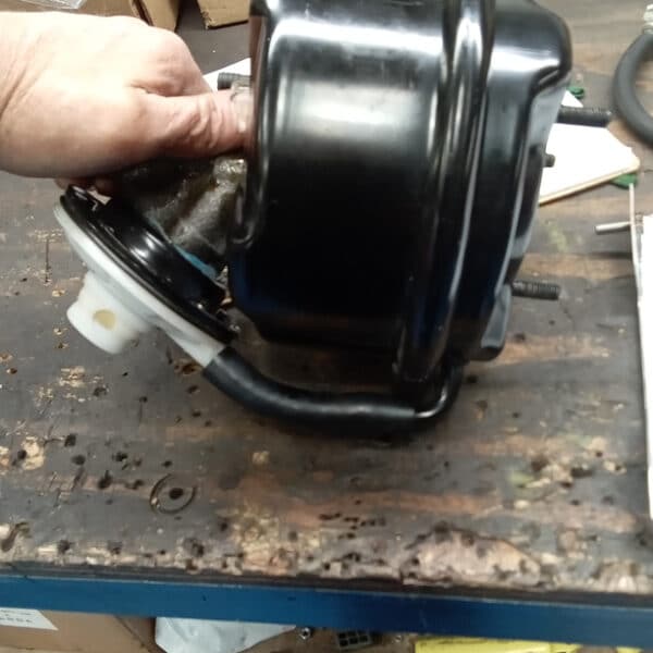 240625 1973 MG B Roadster fuel pipe and servo fitment 03