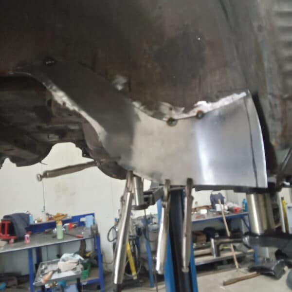 240625 1978 Mercedes 350SL Rear Frame Repairs 5