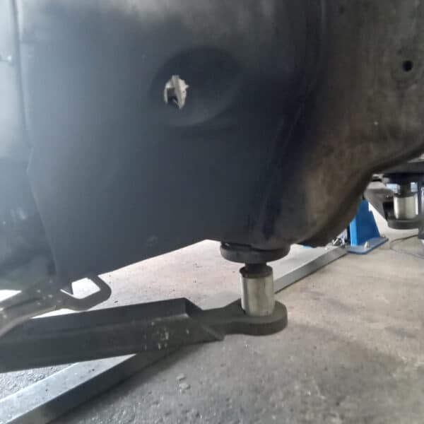 240625 1978 Mercedes 350SL Rear Frame Welded In