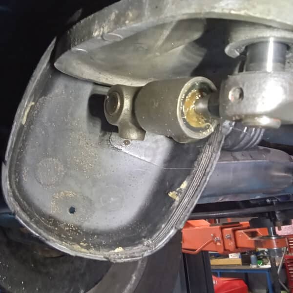 250625 1973 Porsche 914 Selector Rod Ball Socket 2