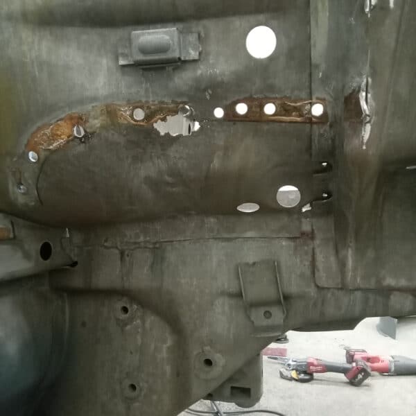 260625 1978 Mercedes 350SL Inner Wings 10