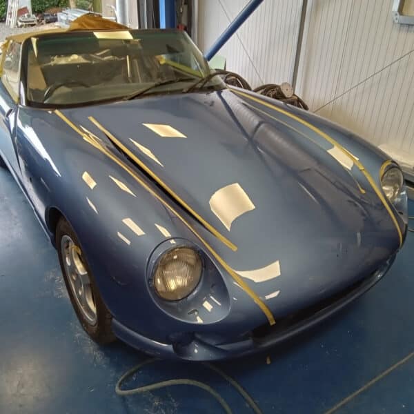260625 1995 TVR Chimaera Flat and Polish
