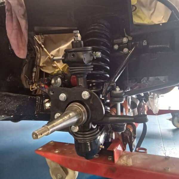 300525 1969 Aston Martin DB6 Volante Suspension 01