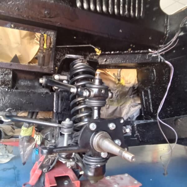 300525 1969 Aston Martin DB6 Volante Suspension 13