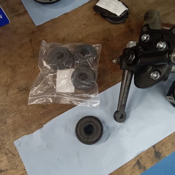 300525 1969 Aston Martin DB6 Volante Suspension 23
