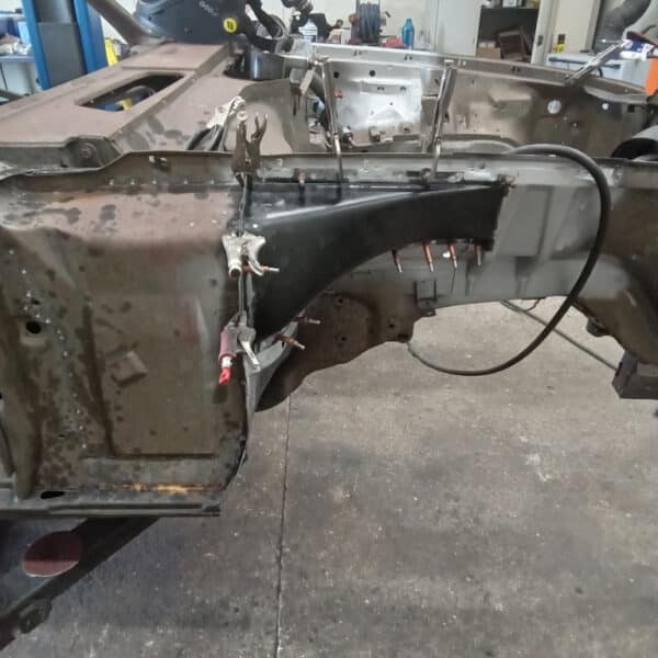 30062025 1978 Mercedes 350SL inner wing fit 6
