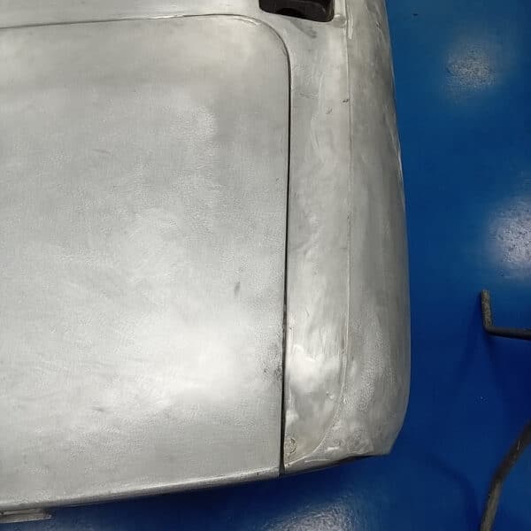 310525 1969 Aston Martin DB6 Volante Boot Gaps 06