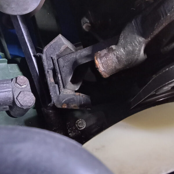 310525 1978 MG Midget 1500 Overheating Issues Investigation 12