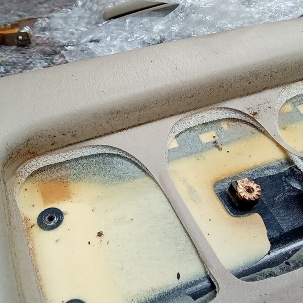 310525 1997 Mercedes 280SL Sunvisor 11