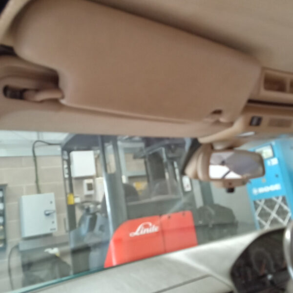 310525 1997 Mercedes 280SL Sunvisor 18