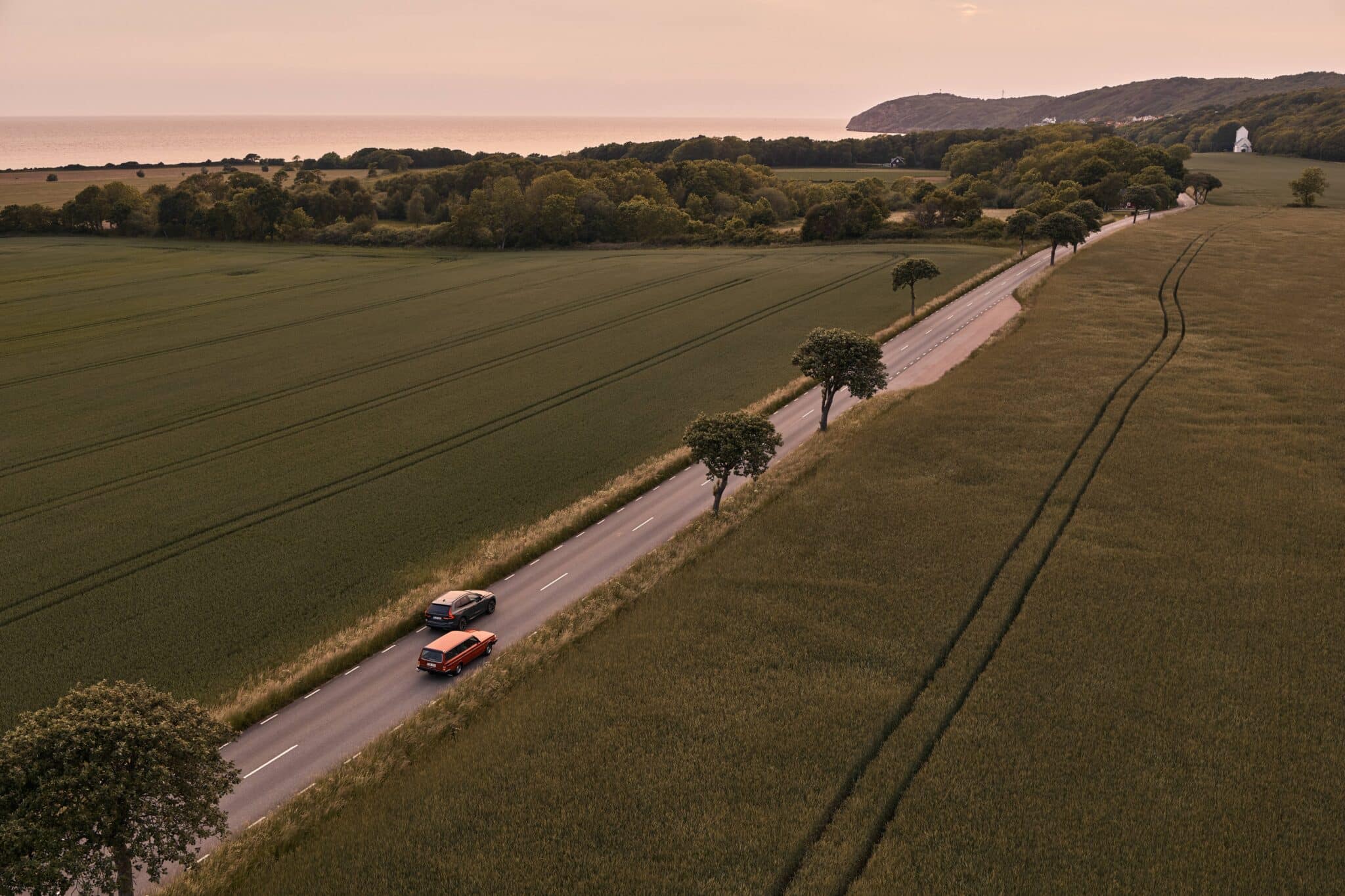 351377 The XC60 overtakes the 240 to become Volvo s best seller 1 scaled