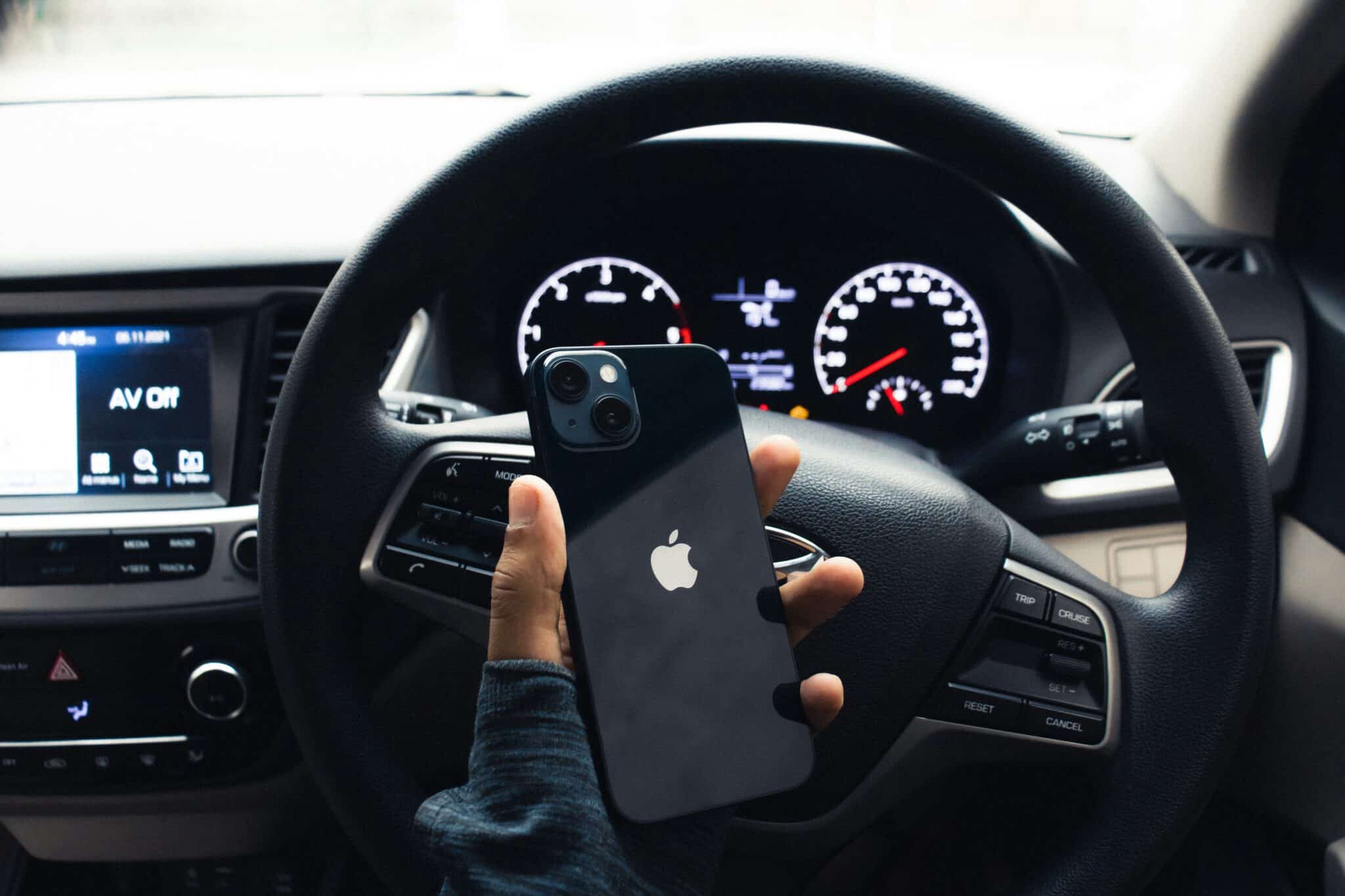 Apple CarPlay Ultra - Bridge Classic Cars