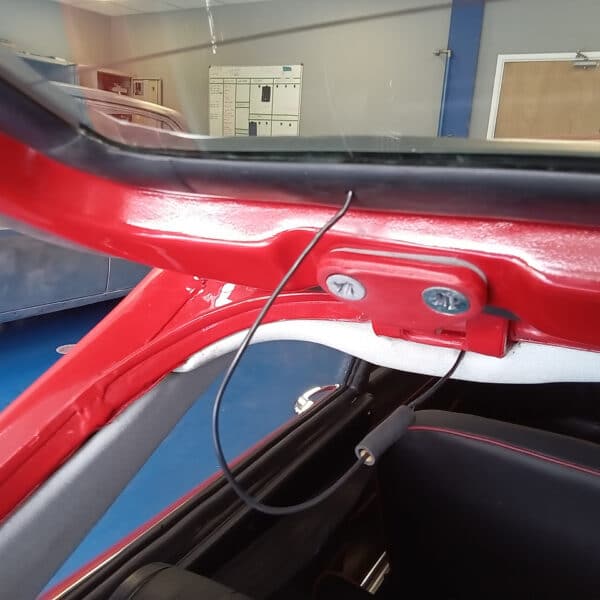 03.07.2025 1968 MGB GT Red boot lid 3