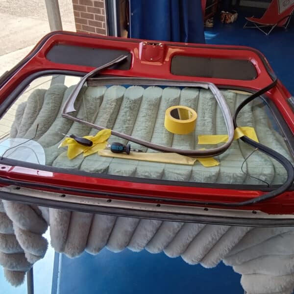 03.07.2025 1968 MGB GT Red boot lid 9