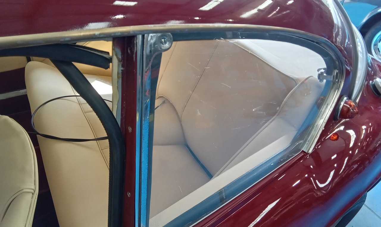 07072025 1956 Jensen 541 chrome and dtm 6