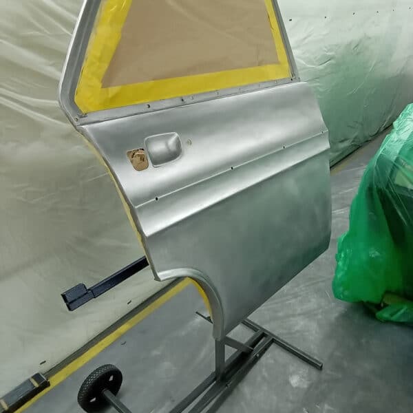 07072025 1969 Audi 70L epoxy 16