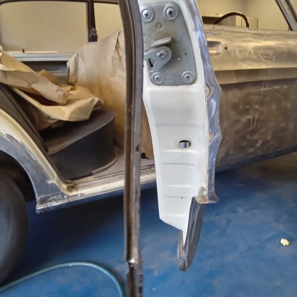 07072025 1969 Audi 70L epoxy 8