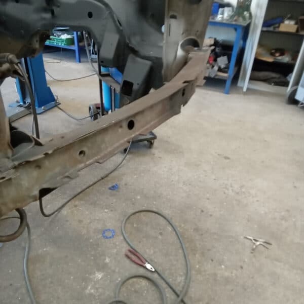 07072025 1978 Mercedes 350SL more rust 23