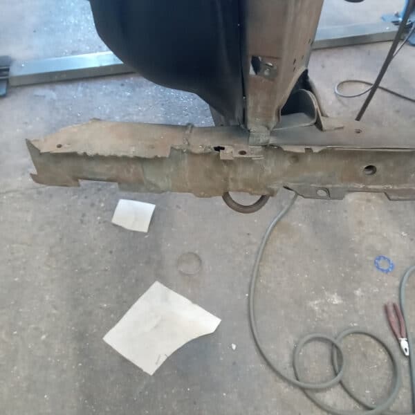 07072025 1978 Mercedes 350SL more rust 24