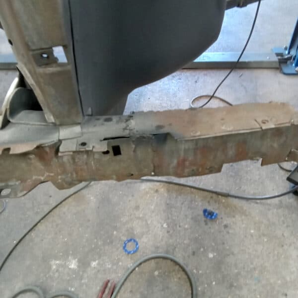 07072025 1978 Mercedes 350SL more rust 25