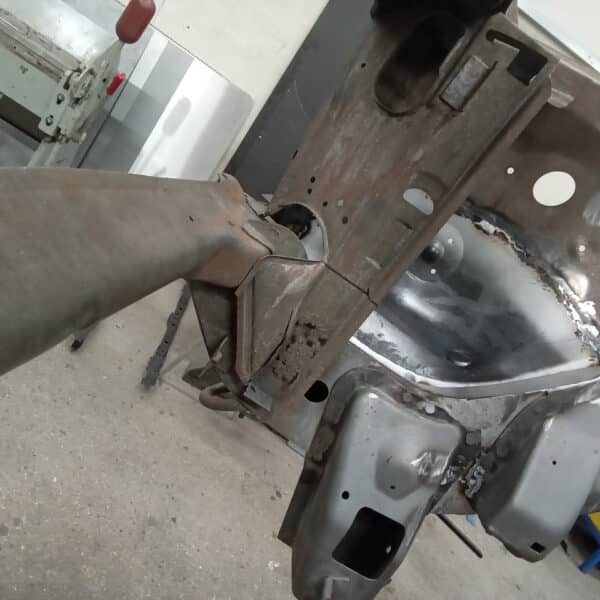 07072025 1978 Mercedes 350SL more rust 31