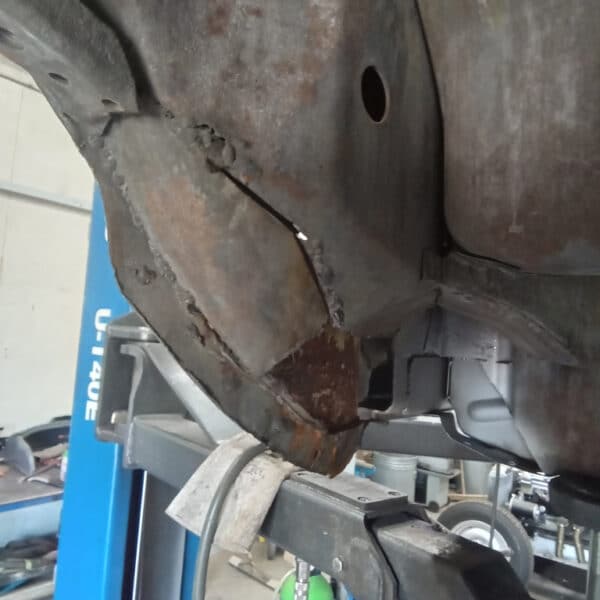 07072025 1978 Mercedes 350SL more rust 4