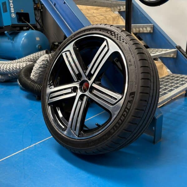070725 VW Golf Wheels 1