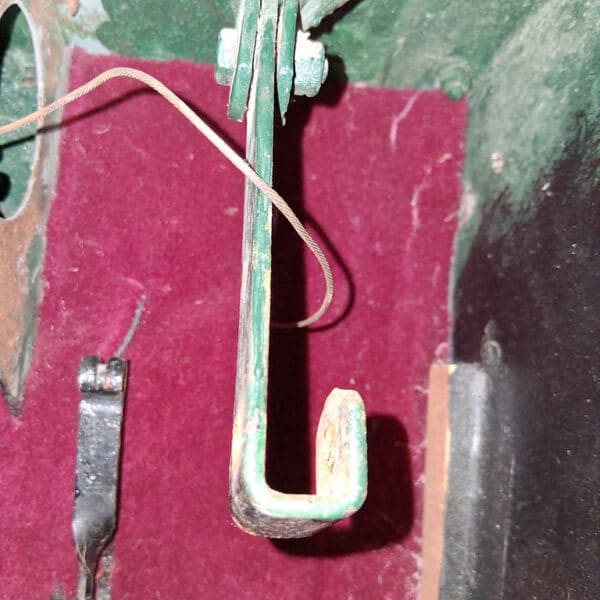 08.07.2025 1956 Jensen 541 Green Bonnet flap 3