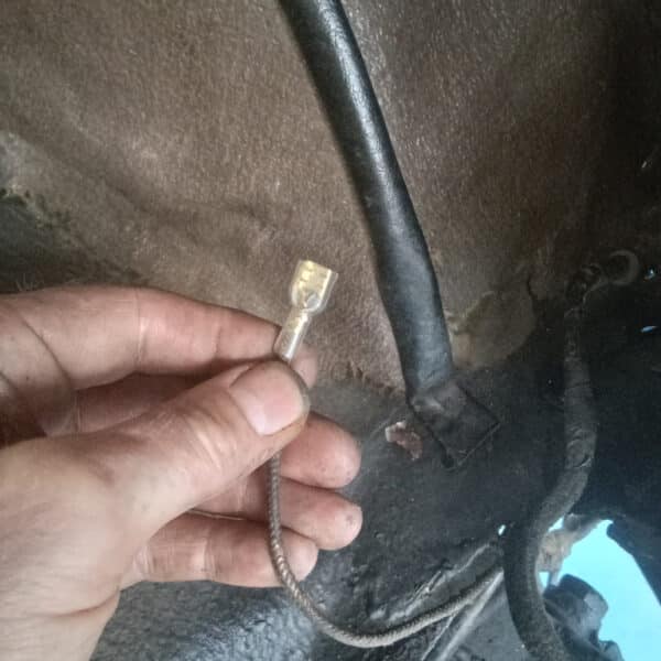 08.07.2025 1963 Rover P4 110 Grey Light wiring 2
