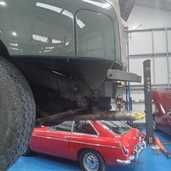 08.07.2025 1963 Rover P4 110 Grey going back together 1