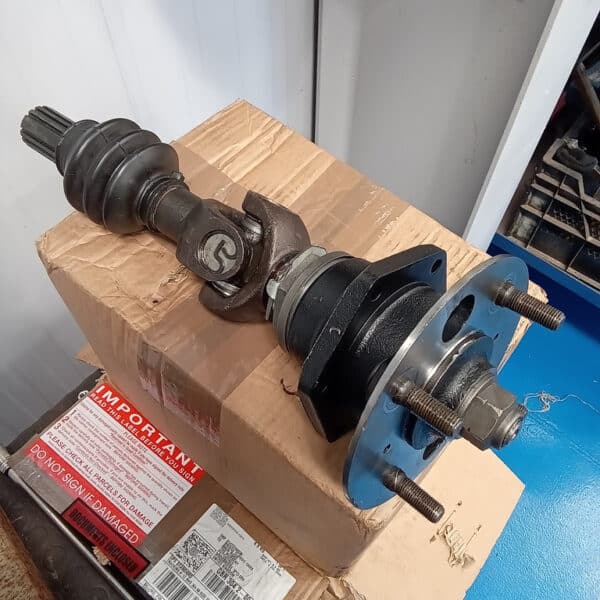 08.07.2025 1971 Triumph TR6 Red 1971 Rear hub 4