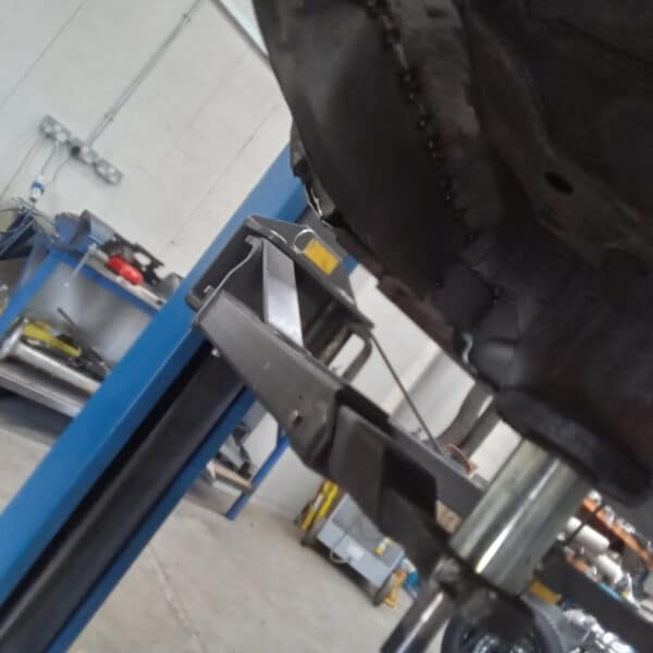 08.07.2025 1978 Mercedes 350SL Red Rear frame 3